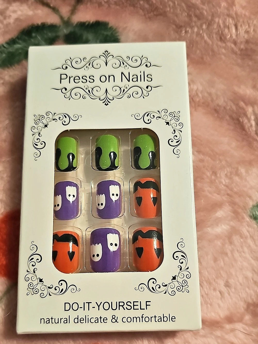 Press-On Nails Green & Purple